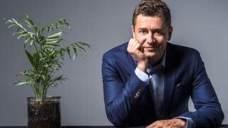 Αντώνης Σρόιτερ

: Δείτε τον στο γυμναστήριο κατά τη διάρκεια της προπόνησής του