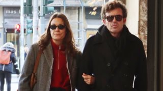 Η Βίκυ Καγιά σε χαλαρή έξοδο στο πλευρό του Ηλία Κρασσά