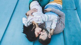 Πώς κρατιέται το σεξουαλικό πάθος ζωντανό στις μακροχρόνιες σχέσεις
: Αυτά είναι τα μυστικά
