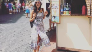 Ελένη Βαΐτσου: Φωτογραφίζεται ολόγυμνη στην παραλία