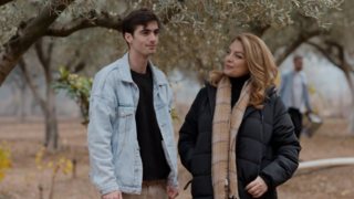 Η γη της Ελιάς | Ο Μάνος συγκρούεται με την Αθηνά &amp; ένα ζευγάρι περνά νέα κρίση στη σχέση του