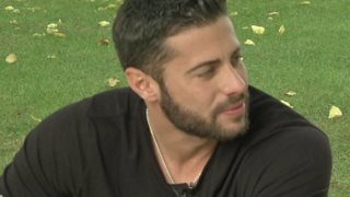 Κωνσταντίνος Βασάλος: Η απάντηση σε όσους τον αποκάλεσαν «γλάστρα» &amp; η νέα δήλωση για τη σχέση του με την Ευρυδίκη Βαλαβάνη