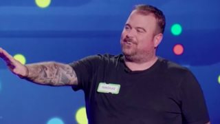 Άνω κάτω το Switch με την ατάκα του Νικόλα Ράπτη:&quot;Λίγο διαφάνεια στην ΕΡΤ... Πληρώνουμε φόρους εδώ&quot;