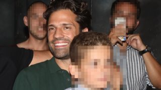 Ο Κωνσταντίνος Αργυρός έκανε νυχτοπερπατήματα με τον βαφτισιμιό του!