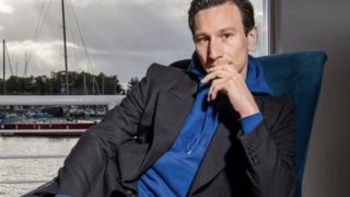 Μιχάλης Σαράντης: &quot;Όταν έφυγε η μητέρα μου, το ίδιο βράδυ έπαιξα. Δεν μου ζητήθηκε, ούτε ήμουν υποχρεωμένος&quot;