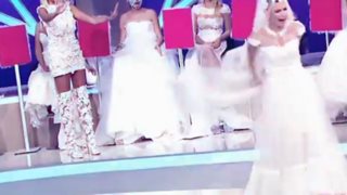 My Style Rocks
: Η Σάσα Σταμάτη έρχεται στο Gala &amp; η κατάσταση βγαίνει εκτός ορίων! Δείτε το video