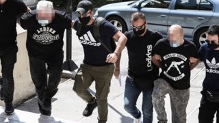 Ηλιούπολη: Το χρονικό της φρίκης με την 19χρονη - Από τον βιαστή πατέρα στον αστυνομικό - μαστροπό