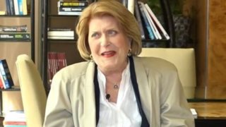 Βάσια Τριφύλλη: "Δεν ξεχωρίζω καμία Ελληνίδα παρουσιάστρια, εγώ ήμουν η καλύτερη"