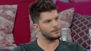 Λούκας Γιώρκας: Η συγκινητική εξομολόγηση για τη «σκοτεινή» περίοδο της μοναξιάς: «Ένιωθα ανάξιος της αγάπης»