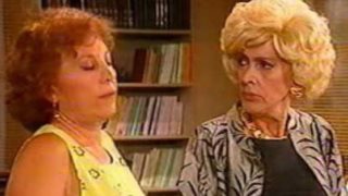 Η Χρυσούλα Διαβάτη συγκινεί μιλώντας για την Ντίνα Κώνστα – Πότε μίλησαν τελευταία φορά;