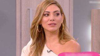 Ευρυδίκη Βαλαβάνη: Το φιλί on air στον Κωνσταντίνο Βασάλο, η πρόταση για το J2US &amp; το άγχος της για το live | Όσα είπε στο «Έλα Χαμογέλα»