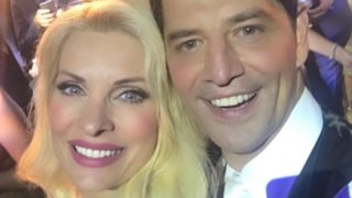 Ελένη Μενεγάκη: Η λαμπερή εμφάνιση στον γάμο του Σάκη Ρουβά και της Κάτια Ζυγούλη: Φωτογραφίες