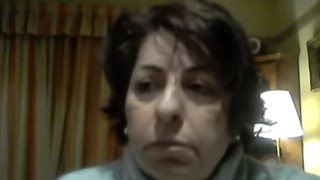 Viral Κύπρια πεθερά: Ο γιος μου σε ευπαθή ομάδα γιατί η νύφη μου είναι άχρηστη