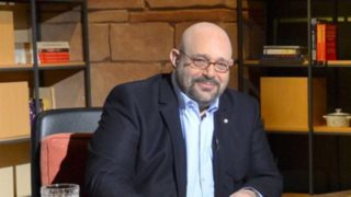 Η ζωή είναι στιγμές | Αυτόν τον καλεσμένο υποδέχεται ο Ανδρέας Ροδίτης το βράδυ του Σαββάτου