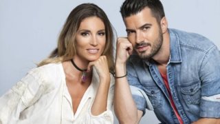 Ο Γιάννης Τσιμιτσέλης σχολιάζει την εγκυμοσύνη της Αθηνάς Οικονομάκου