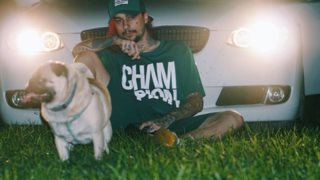 Ο Sin Boy σε παραλήρημα : Οι illuminati, ο Παντελίδης, η live αυτοκτονία, ο πόλεμος με τη δισκογραφική του &amp; η εμφάνιση που δεν έγινε ποτέ