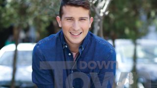 Γιάννης Ξανθόπουλος: «Δεν έχω ερωτευτεί, δεν έχω χωρίσει. Αλλά έχω περάσει κι εγώ δυσκολίες. Δεν απαιτώ ούτε θέλω να με αντιμετωπίζουν ως 30αρη»