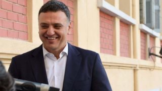 Ο Βασίλης Κικίλιας στο σχολείο των παιδικών του χρόνων: &quot;Ως πατέρας ενός παιδιού 4,5 ετών, ξέρω καλά..&quot;