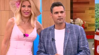 Η Ελένη Μενεγάκη απαντά στον Δημήτρη Ουγγαρέζο για την επικείμενη συνεργασία τους με τον πιο γλυκό τρόπο