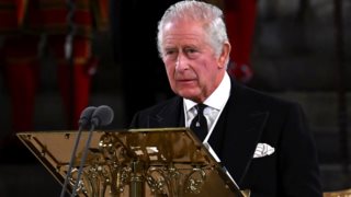 Βασιλιάς Κάρολος | Πότε θα κάνει την πρώτη του εμφάνιση στο μπαλκόνι του Buckingham ως μονάρχης;