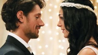 Πάνος Βλάχος - Ιωάννα Τριανταφυλλίδου: Επιτέλους παντρεύτηκαν: Οι φωτογραφίες του γάμου τους