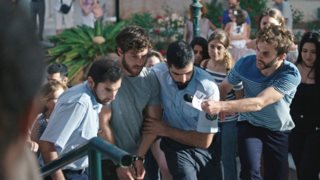 Το Τατουάζ: Καταιγιστικές εξελίξεις στην πολυσυζητημένη σειρά του Alpha: Η αστυνομία συλλαμβάνει τον Άλεξ!