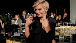 Έλενα Χριστοπούλου | Η φωτογραφία της Υβόννης Μπόσνιακ με δάκρυα στα μάτια: "Εσύ μοναδική μου..."