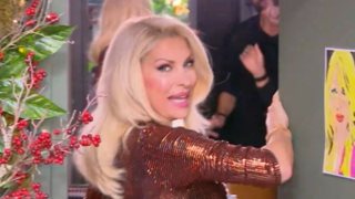 Το ευτράπελο της Ελένης Μενεγάκη στην έναρξη της εκπομπής: &quot;Κάτι δεν πάει καλά εδώ&quot;