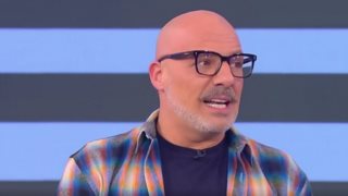 &quot;Καλό Μεσημεράκι&quot; | Γιατί άργησε ο Νίκος Μουτσινάς; Ποια παρουσιάστρια έδωσε &quot;εξηγήσεις&quot; στην έναρξη;