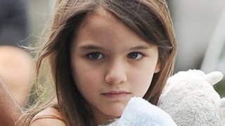 Suri Cruise: Μεγάλωσε και είναι ίδια ο πατέρας της!