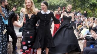 Athens Xclusive Designers Week: Όλοι οι celebrities που περπάτησαν στην Εβδομάδα Μόδας της Αθήνας: Φωτογραφίες