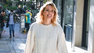 H Βίκυ Καγιά στο κέντρο της Αθήνας σε καθημερινές στιγμές