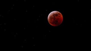 Super Blood Wolf Moon : Μαγικές εικόνες από την Υπερπανσέληνο
