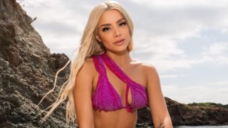 Έξαλλη η Ζόζεφιν με τις φήμες που τη θέλουν να ζητάει λεφτά για τα αυτόγραφα: "Τι βλακείες ακούγονται"