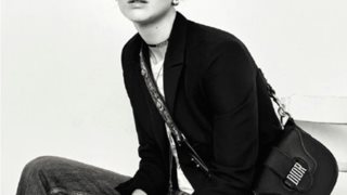 Dior
: Γιατί ξεκίνησε μια αλυσίδα μηνυμάτων για την αγάπη στο Instagram;
