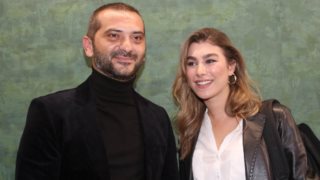 Η Χρύσα Μιχαλοπούλου για lunch στο ραμενάδικο του Σωτήρη Κοντιζά στην πλατεία των Αγίων Θεοδώρων