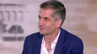 Εξομολόγηση Κώστα Μπακογιάννη | "Ήμουν βαριά δυσλεκτικός, αλλά σπούδασα και έχω και Διδακτορικό"