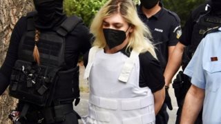 Στην ανακρίτρια η Ρούλα Πισπιρίγκου για την απόπειρα ανθρωποκτονίας της Τζωρτζίνας [εικόνες]