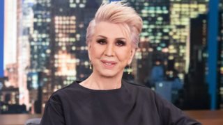 Μπέτυ Βακαλίδου: "Η κακοποίηση ξεκίνησε από τα δώδεκά μου χρόνια. Αρνούμαι να συγχωρήσω την οικογένειά μου"