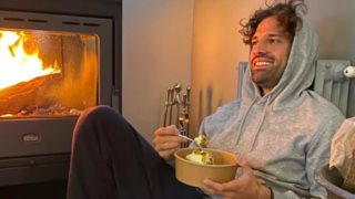 Στόλισε για τα Χριστούγεννα ο Κωνσταντίνος Αργυρός!