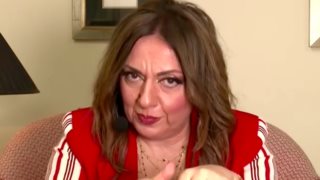 Σοφία Μουτίδου κατά Δήμητρας Παπαδήμα: &quot;Αυτή η απέχθεια είναι ρατσιστική&quot;