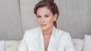 Η Θεοφανία Παπαθωμά με κοστούμι ελληνικού brand στο Ηρώδειο