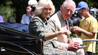 Οι διακοπές της βασίλισσας Camilla στην Ελλάδα με superyacht