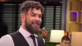 Επέστρεψε στο First Dates και προκάλεσε αναστάτωση: &quot;Λίγο ζαλίζομαι&quot;