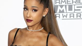 Ariana Grande: Έκανε την πρώτη της εμφάνιση στο Met Gala και ήταν υπέροχη