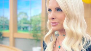 Ελένη Μενεγάκη: Παιχνίδια στο χιόνι με τα παιδιά της! Δείτε φωτογραφίες και βίντεο