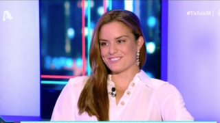 Η Μαρία Σάκκαρη μιλά ανοιχτά για τη σχέση της με τον Κωνσταντίνο Μητσοτάκη