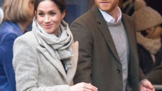 Meghan Markle: Γιατί όλοι ασχολούνται με τον χαλαρό κότσο της;
