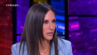 Ανθή Βούλγαρη: &quot;Αισθανόμουν κάποιες φορές αόρατη - Έκανα μια ερώτηση και μόνο ο Χασαπόπουλος υπήρχε δίπλα&quot;