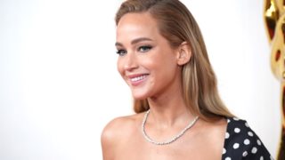 Jennifer Lawrence: &quot;Πολλοί άντρες ηθοποιοί θίγονται όταν δεν θέλεις να κοιμηθείς μαζί τους&quot;